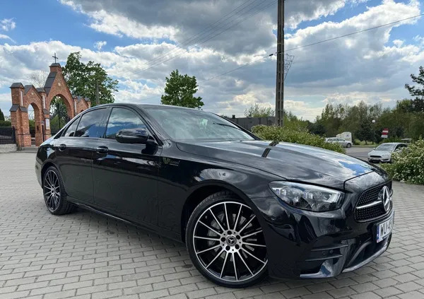 mercedes benz klasa e drobin Mercedes-Benz Klasa E cena 68265 przebieg: 6500, rok produkcji 2023 z Drobin